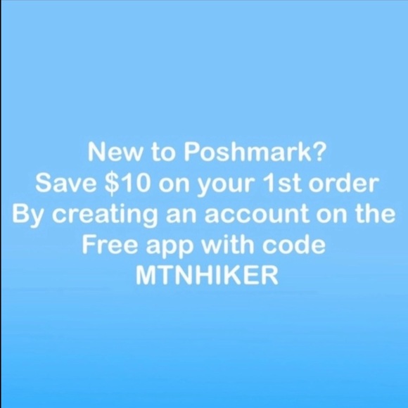 New Poshmark Logo White Crew Socks - Picture 3 of 4